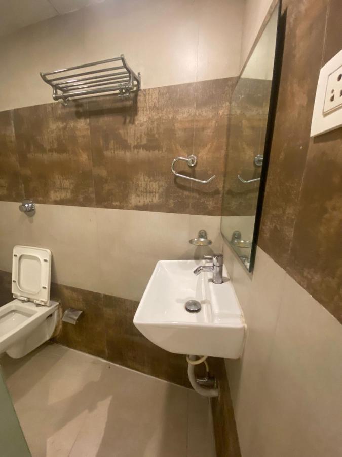 Garden Creek Residency - Near To Mumbai International Airport Hotel Exterior foto